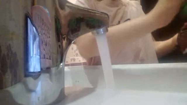 Как помыть кроссовки смотреть онлайн