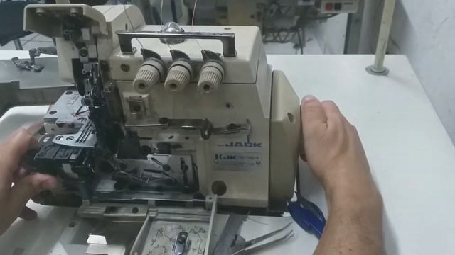REGULAGEM DO PONTO DA OVERLOCK смотреть онлайн