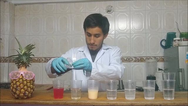 Descubre el Secreto del pH: Experimento Casero con Sustancias Cotidianas смотреть онлайн
