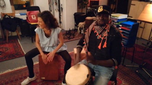 Djembe & Cajon Pape Samory Seck African Percussions смотреть онлайн