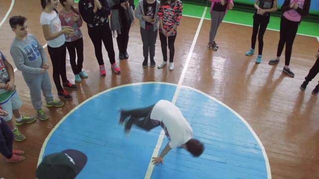 Танцевальные перемены Breakdance | "Ева" сеть фитнес - клубов смотреть онлайн