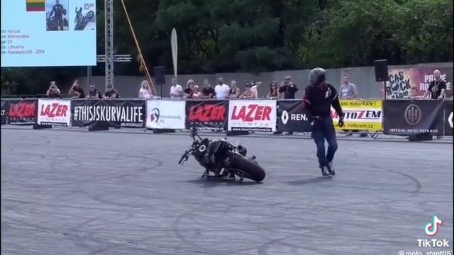 мотоциклы стант ? смотреть онлайн