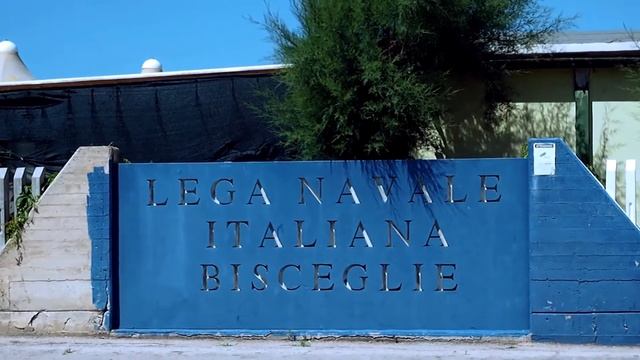 Сиеста в Бишелье. Города Апулии | EVS in Italy | Влог 17 смотреть онлайн