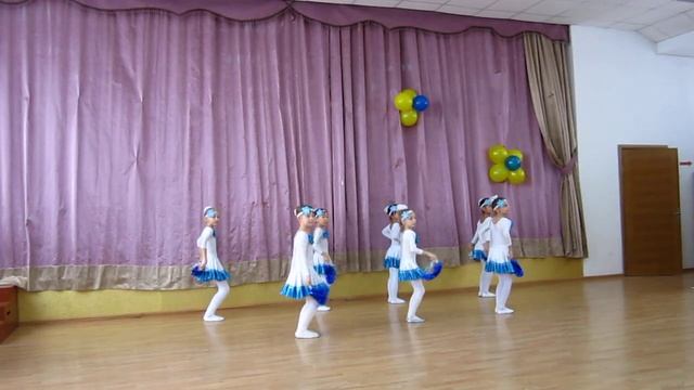 ТАНЕЦ НОВЫЙ ГОД! НОВЫЙ ГОД! смотреть онлайн