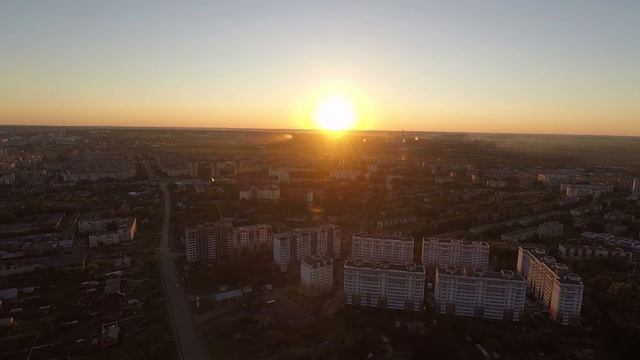 Закат. Огни Саранска (Аэросъемка с квадрокоптера в Саранске / Мордовии) смотреть онлайн