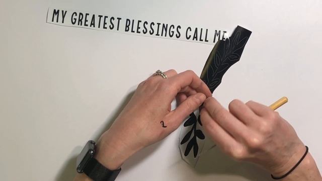 Cricut Tutorial: How to Apply Vinyl to a Glass Surface + What NOT to Do | My Greatest Blessings смотреть онлайн