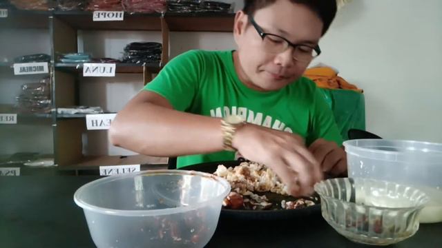 mukbang/ misua/bone less bangus/bbq chicken/ Isang platong kanin смотреть онлайн