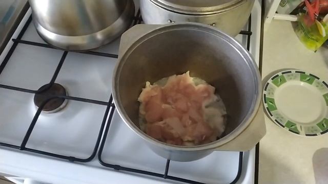 У нас пополнение...Мои цветы...Готовлю обед...Пеку блины...Панировочные сухари своими руками..... смотреть онлайн