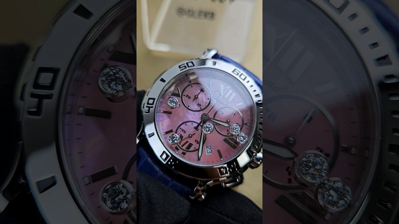 СМОТРИТЕ КАК КРУТЯТСЯ БРИЛЛИАНТЫ В #CHOPARD #89826160777 #GALLERYLUXE #GLEKB #SHORTS #YOUTUBE смотреть онлайн