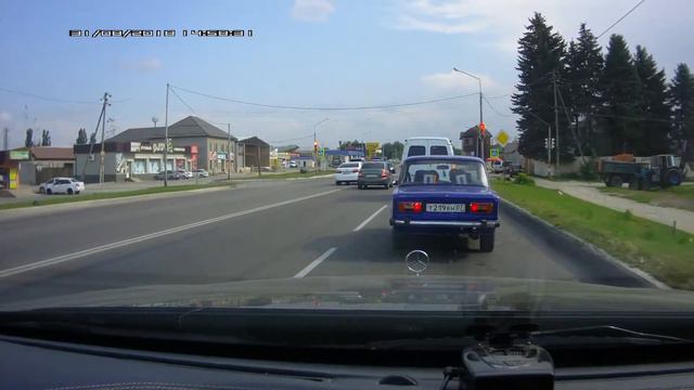 А555МН26 Встречка, красный. Опасное вождение как минимумеще.А там 100% и ремень был не пристегнут.. смотреть онлайн