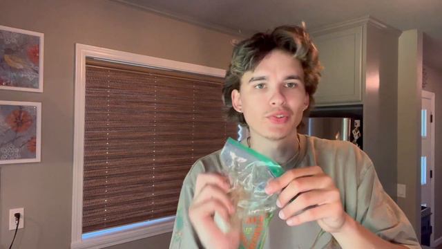 HOW TO CLEAN YOUR BONG смотреть онлайн