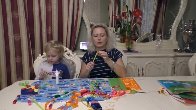 Ко дню матери поделка букет для мамы из лент и трубочек смотреть онлайн