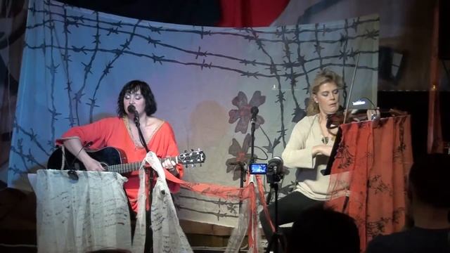 Мария Булат и Татьяна Голубчик. Ниоткуда с любовью (стихи И. Бродского) смотреть онлайн