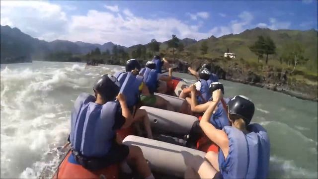 Прохождение порогов на Катуни 3-4 категории сложности. смотреть онлайн