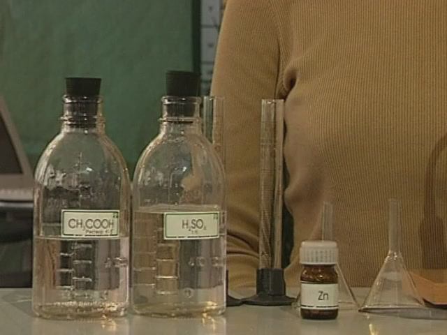 Химия. Опыты. Неорганика. Влияние природы реагирующих веществ на скорость химических реакций