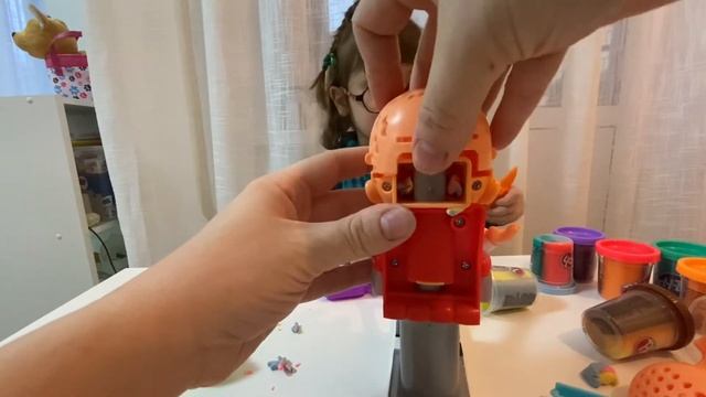 Открываем большой набор плей до Сумасшедшие причёски смотреть онлайн