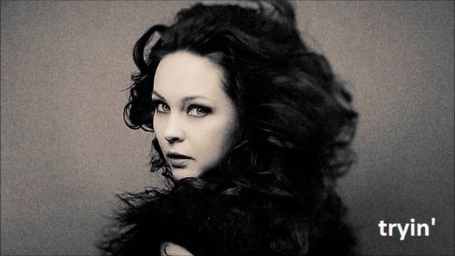 Magdalena Tul - Tryin' смотреть онлайн