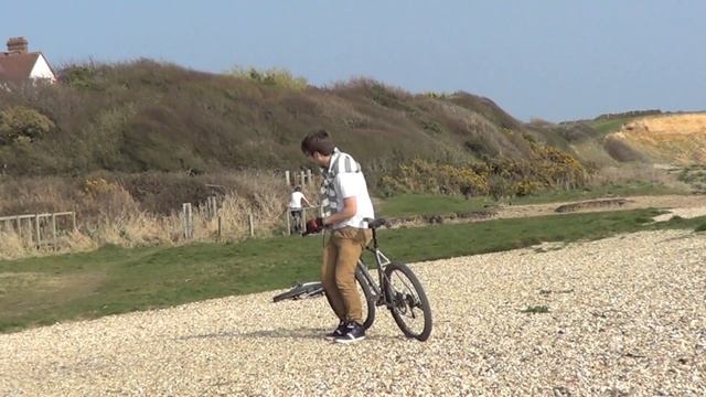 Sam Montage (Sony HDR-CX190) смотреть онлайн