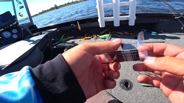 РЫБА НЕ КЛЮЕТ!? - СТАВЬ ОТВОДНОЙ ПОВОДОК И ПОЙМАЕШЬ! Самая уловистая оснастка - поймает любой. смотреть онлайн