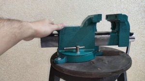 Стальные слесарные тиски KRAFTOOL Steel 125 мм