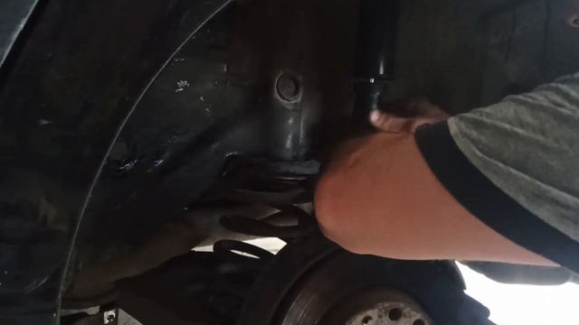 Audi A4 замена задних амортизаторов смотреть онлайн