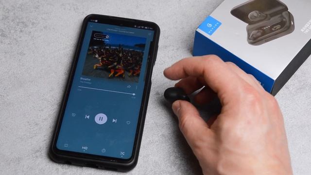 Обзор Haylou T15. Наушники и PowerBank одновременно!