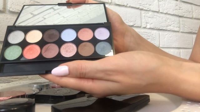 Разбор косметики.Тени UD,Sleek,NYX,Clarins,Colourpop и др смотреть онлайн