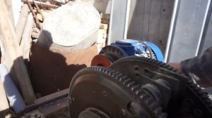 Мульча из веток своими руками. Измельчитель веток в мульчу. Измельчитель веток.