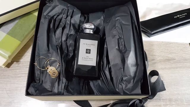 Jo Malone Iris & White Musk unboxing смотреть онлайн
