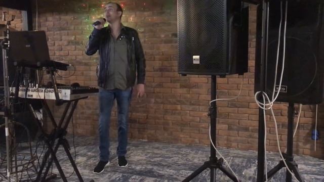 Michael Fulkanelli - Каскадер - Фантазер +38 (067) 102-29-64 Музыкальное сопровождение праздника.) смотреть онлайн