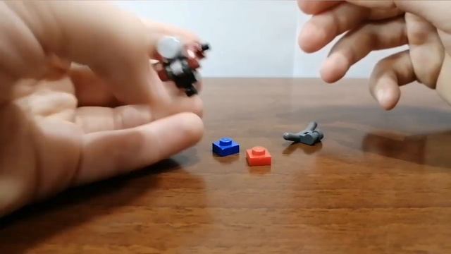 Робот-турель из LEGO смотреть онлайн