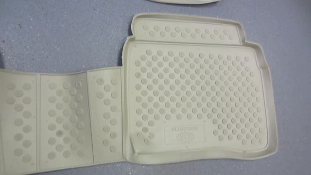 Коврики в салон KIA Magentis 2000-2006. Цвет бежевый смотреть онлайн