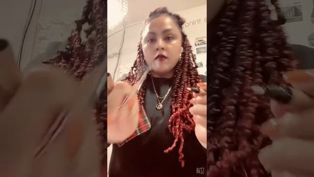 Applying Divine Lashes смотреть онлайн