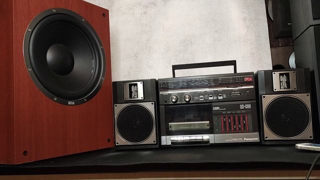 Как я подключил сабвуфер HECO к магнитоле Panasonic RX-C36F смотреть онлайн