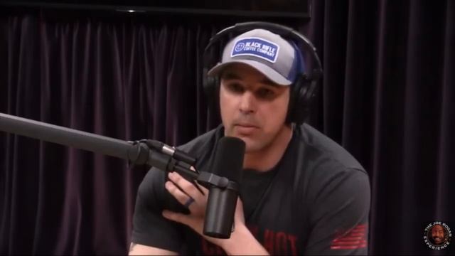 NAVY SEAL On Blowing Down Doors, TBI, and Suicide | Joe Rogan and Andy Stumpf смотреть онлайн