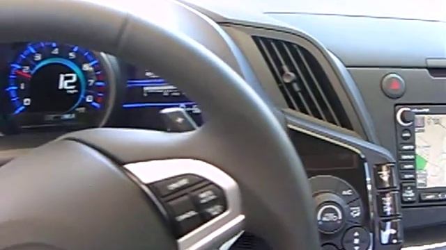 Honda CR-Z First Hybrid Sport vs Toyota Prius смотреть онлайн