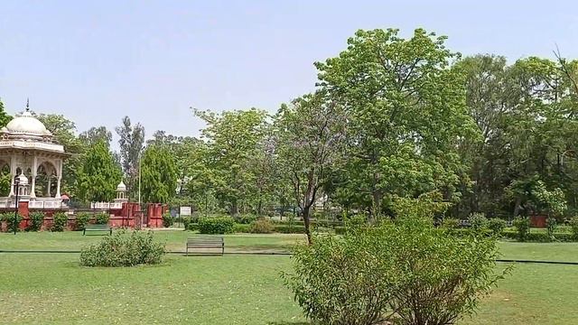Begum Hazrat Mahal ka makabara Lucknow up смотреть онлайн
