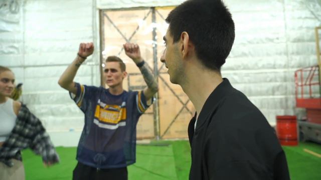 СПРЯТАЛ деньги в ГИГАНТСКИЙ ПОП ИТ (POP IT vs SIMPLE DIMPLE) смотреть онлайн