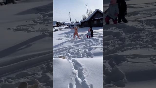 СНЕЖНЫЕ КУПАНИЯ и ДОГОНЯЛКИ смотреть онлайн