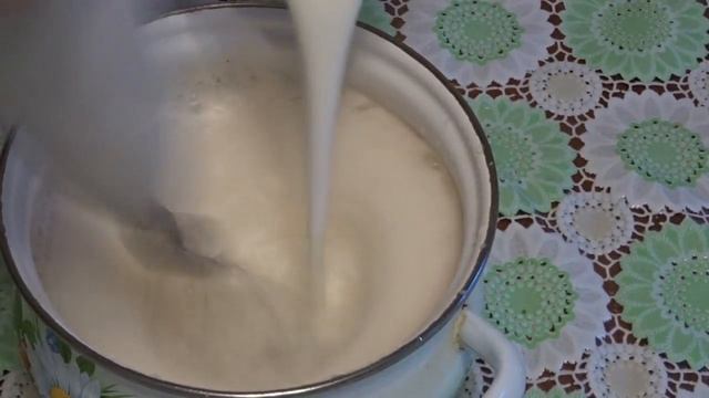 Блины-тонкие, ажурные на кефире с кипятком/Pancakes, thin, delicate kefir with boiling water смотреть онлайн