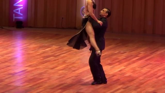 FESTIVAL Y MUNDIAL 2015 Simone Facchini & Gioia AbballeTango "Gallo Ciego" Forever Tango смотреть онлайн