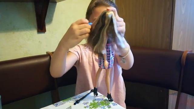 Распаковка куклы Барби с красящими волосами смотреть онлайн