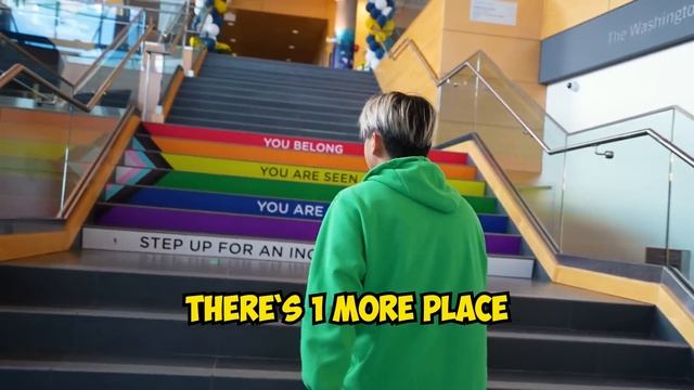 Surviving 24 Hours At Worlds Biggest School | Zhong смотреть онлайн