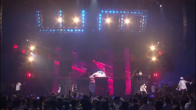 Eminem - Lose Yourself (8 mile) Live from New York City Madison Square Garden смотреть онлайн