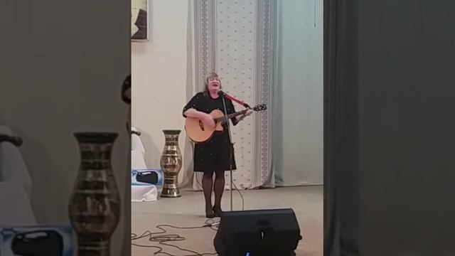 "Про черную кошку". Слова и музыка Виктора Гоняйло (бард г.Северодонецк). смотреть онлайн