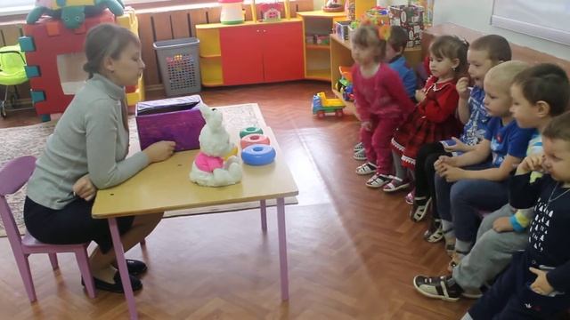 занятие "Цветные колечки" смотреть онлайн