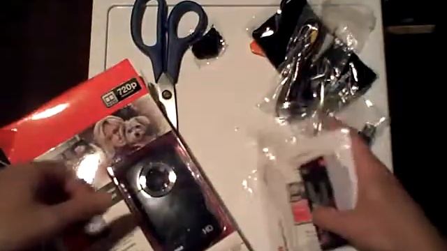 RCA Small Wonder EZ2050 Digital Handheld Camcorder unboxing and Quick Start Guide read aloud смотреть онлайн