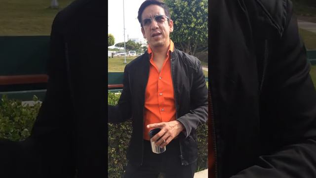 La felicidad es el éxito más grande-Ulises смотреть онлайн