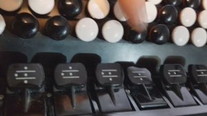 ЧТО ТАКОЕ ЧЕТЫРЕХГОЛОСНЫЙ ИНСТРУМЕНТ БАЯН (аккордеон)?! 
structure accordion