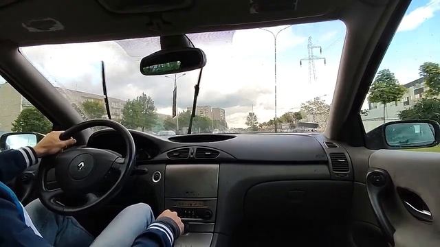 Renault Laguna II - Królowa Lawet... ale czy na pewno? смотреть онлайн